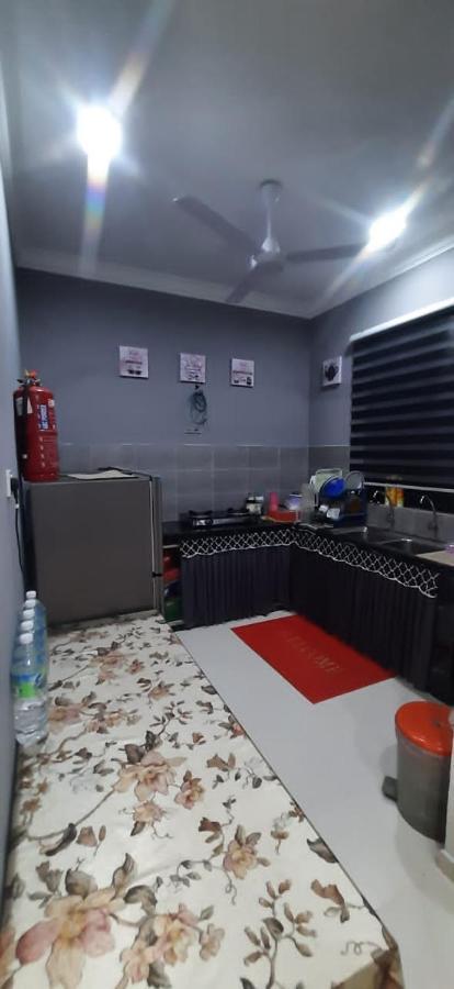 Homestay Restu Bonda Kampung Cerang Ruku Buitenkant foto